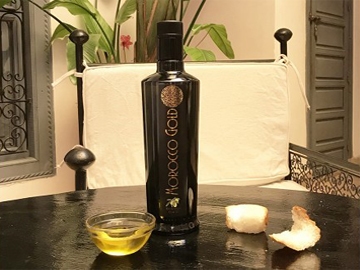Morocco Extra Fine Virgin Olive Oil with bread